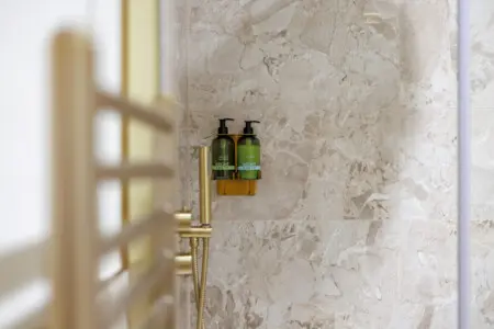 34539c24b5ebfde37e7cb7d0d02ce436e2049718476cb356195b200e2b85a33e 8378aa387c v0 w1280xh0 rDEF