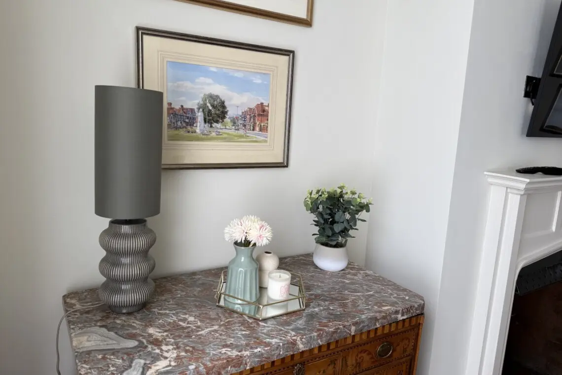 37c7ab90fa8037d17d74e9ea924fcc22f3e25f7f1e2fbc34b85e0ea275da372b 8378aa387c v0 w1280xh0 rDEF (1)